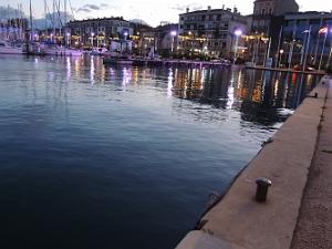 67  Debut de Nuit Le Port